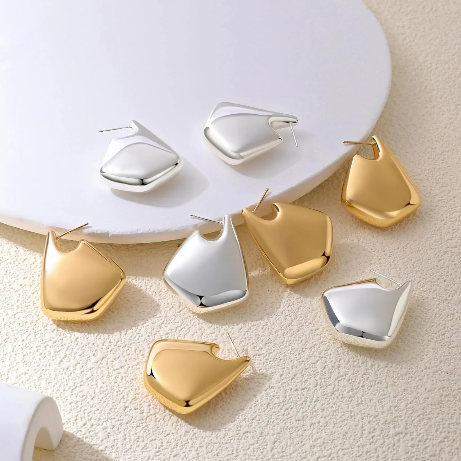 Gold Earrings for Women 14K Gold Plated Chunky Gold Earrings Earrings Dupes Irregular Waterdrop Hoop Earrings for Women Trendy Jewelry Gifts