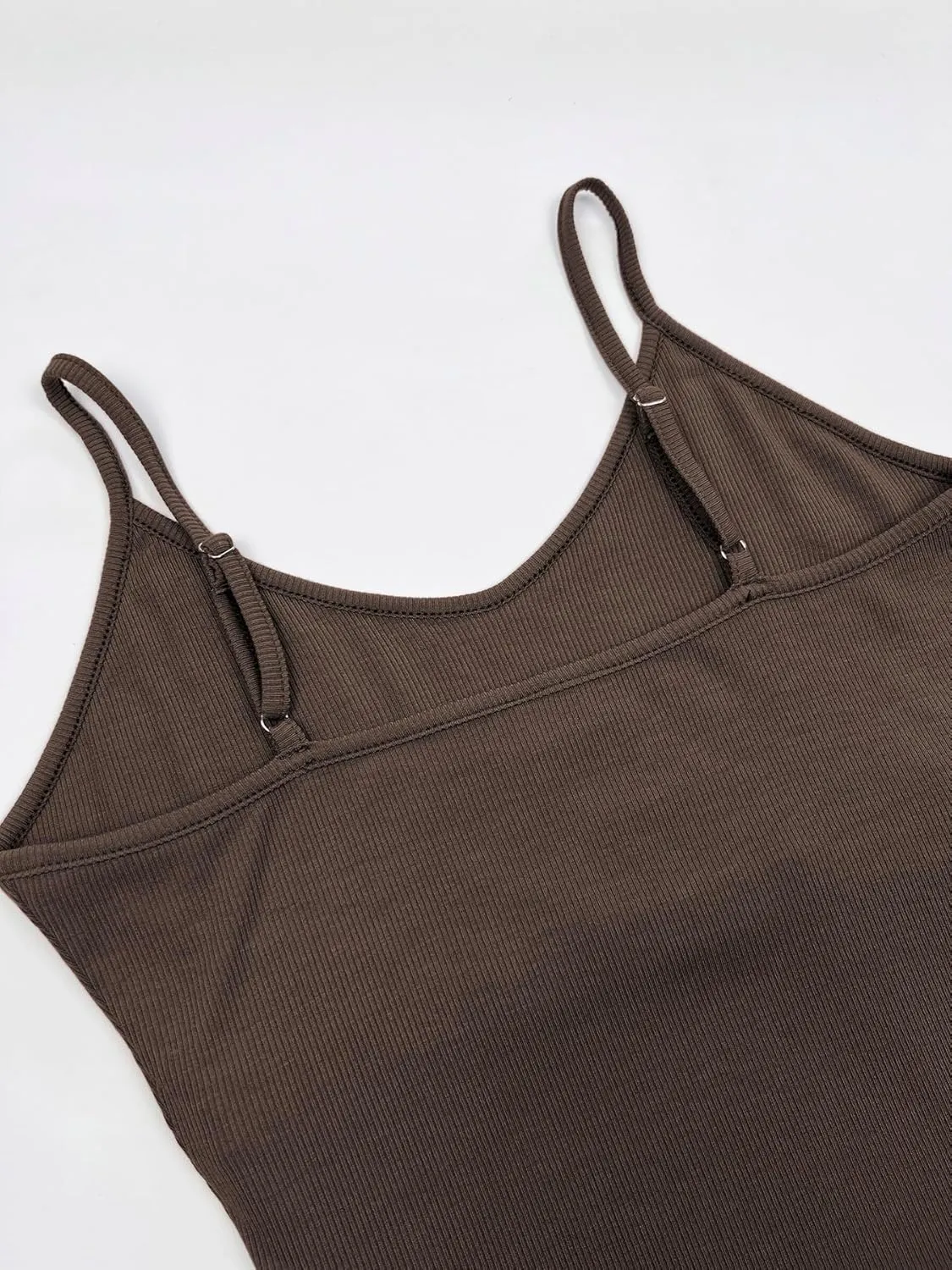 iGENJUN Tank Tops for Women 2025 Built in Shelf Bra Spaghetti Strap Summer Camisole U Neck Slim Fit Ribbed Sleeveless