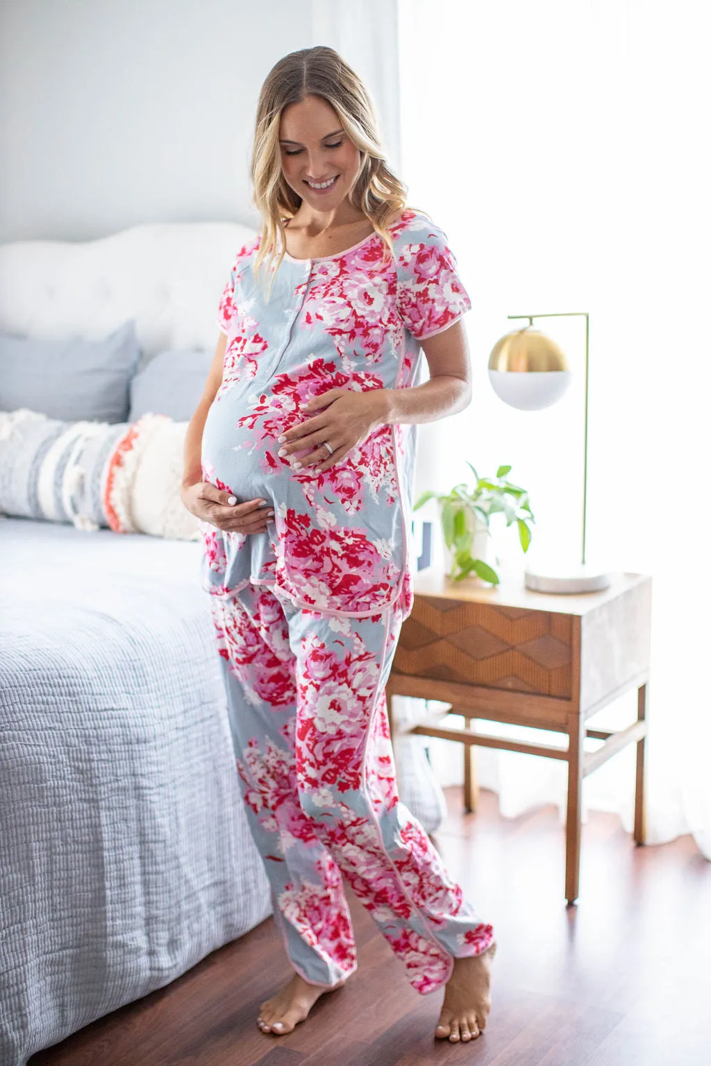 Mae Maternity Nursing Pajamas